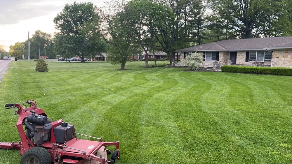 Top-rated garden landscaping in Indianapolis, IN - 4K Mowing & Landscaping