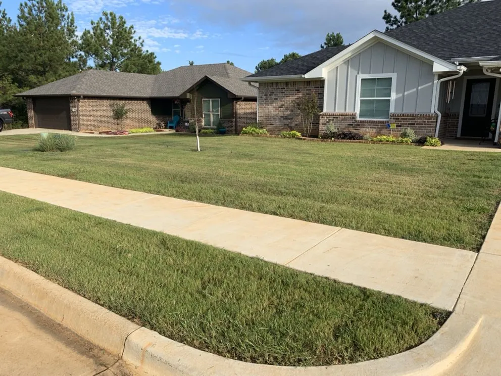 Affordable yard maintenance for beautiful yards in Arp, TX by 4k's Enterprises