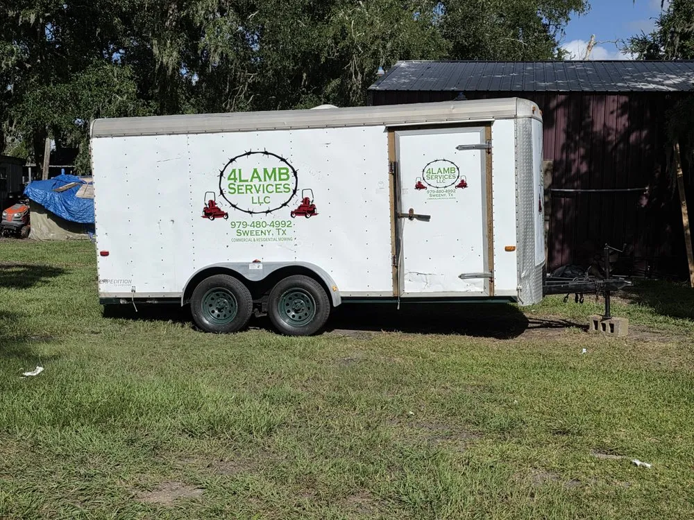 Trusted yard cleanup service experts serving Sweeny, TX - 4Lamb Services