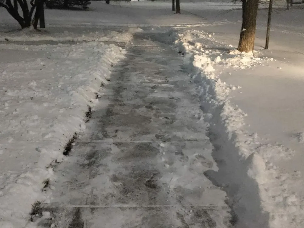 Affordable outdoor landscaping experts serving McHenry, IL - 4season R&R Landscaping