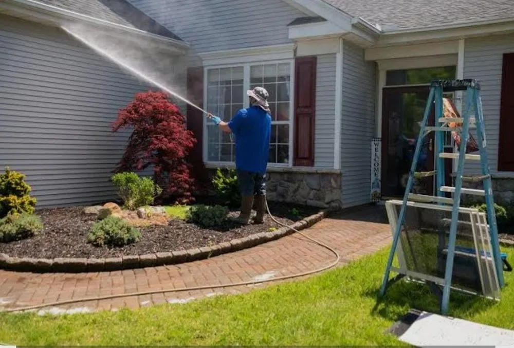 Top-rated lawn care service in Keansburg, NJ by 5 Brothers Landscaping Services
