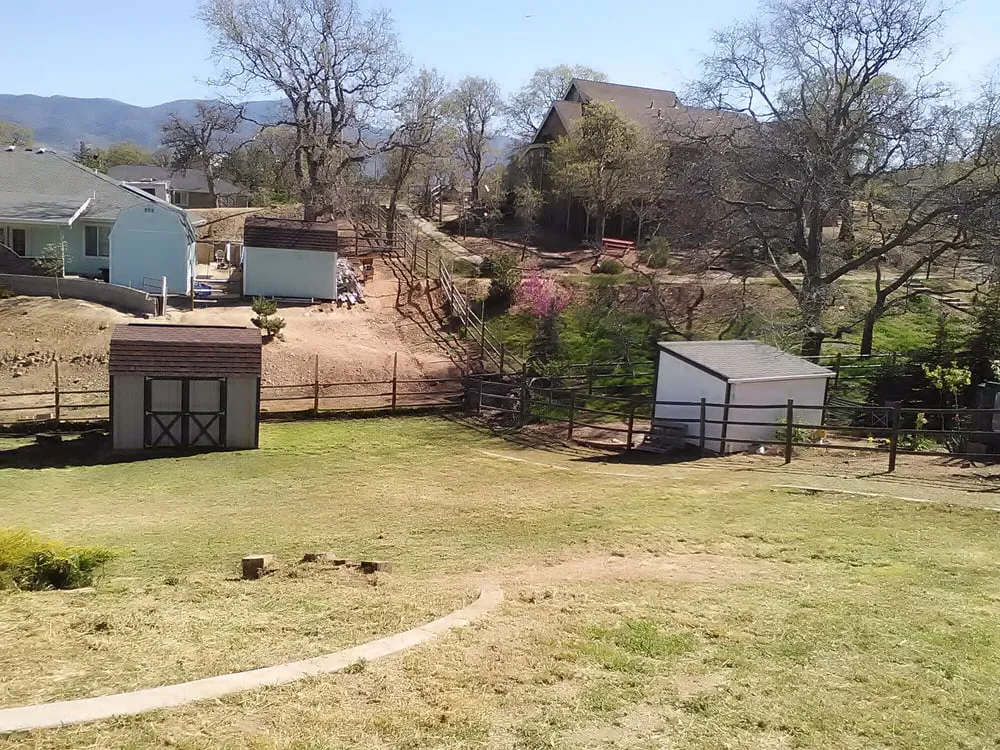 Custom residential landscaping in Tehachapi, CA by 5 C's Landscaping