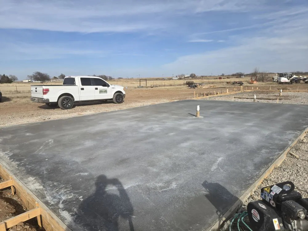 Reliable lawn mowing service for beautiful yards in Altus, OK by 5 Eighty Construction Turfs Scapes Water