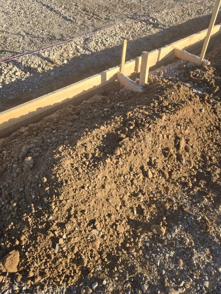 Custom lawn care service in Altus, OK - 5 Eighty Construction Turfs Scapes Water