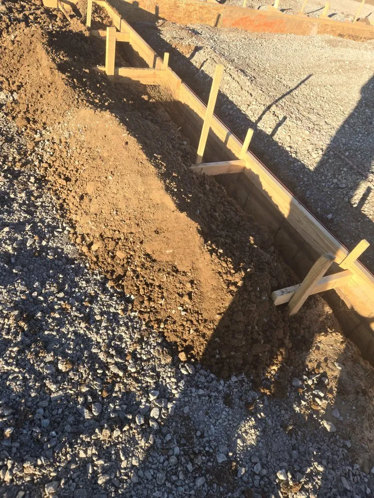 Custom garden landscaping for outdoor upgrades across Altus, OK - 5 Eighty Construction Turfs Scapes Water