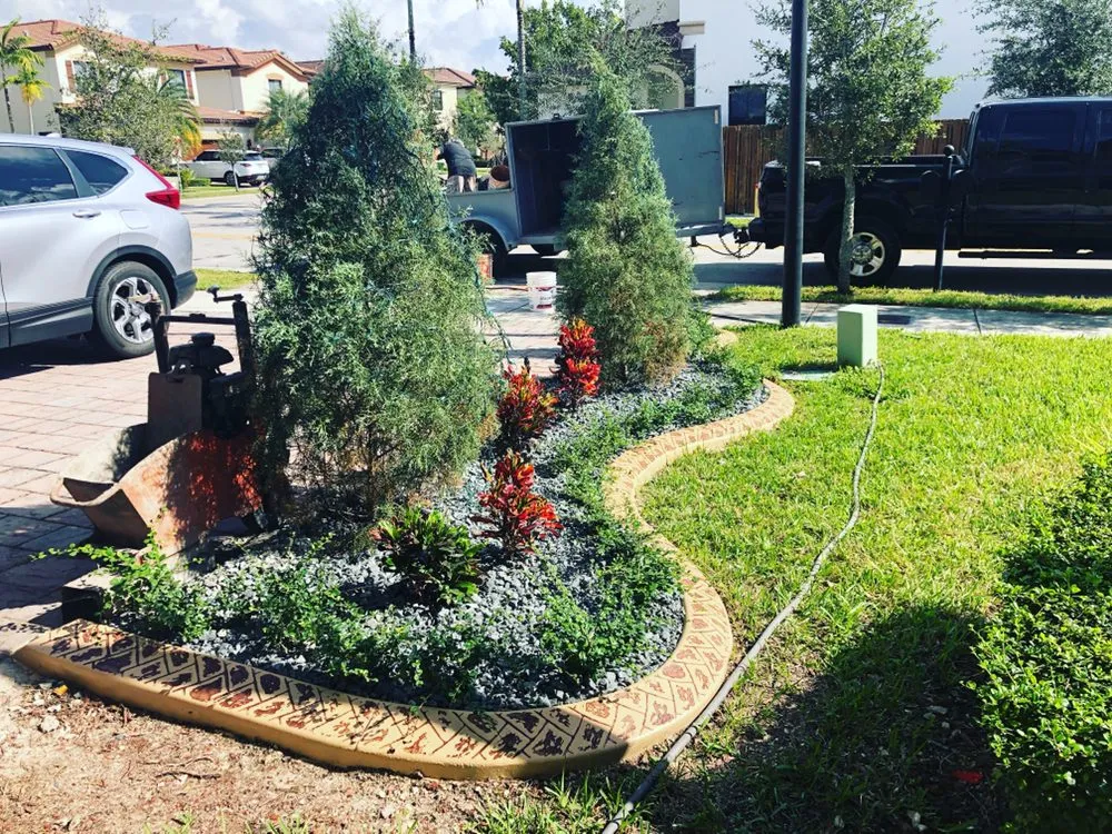 Expert landscape installation in Miami, FL - 5 Star Borders & Landscape