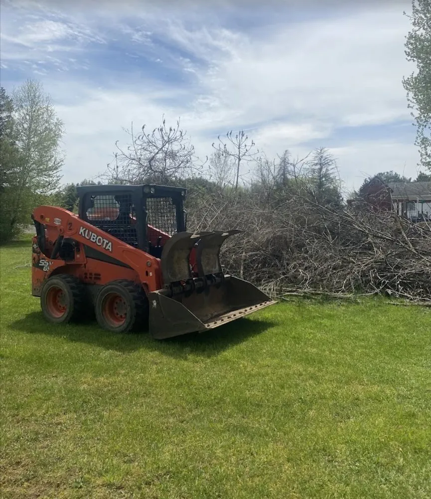 Professional residential landscaping for year-round maintenance across Williamson, NY - 5 Star Construction