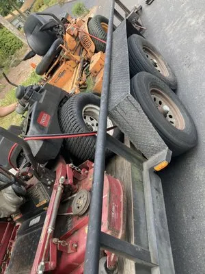 5 Star Landscaping & More Logo