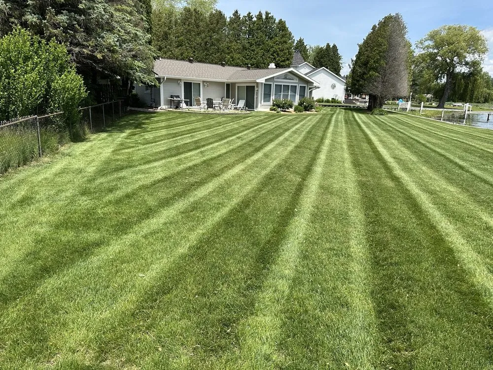 Trusted yard cleanup service in Spring Lake, MI - 5 Star Landscaping