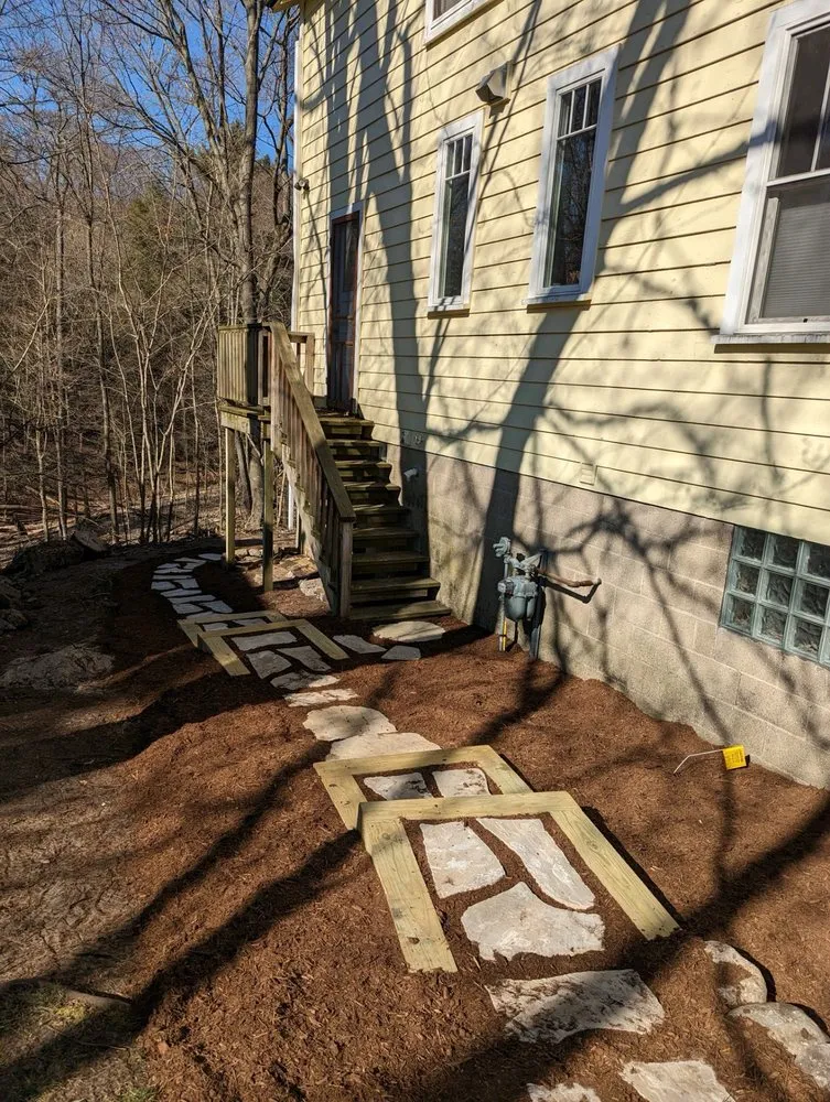 Expert lawn mowing service experts serving Spring Lake, MI - 5 Star Landscaping