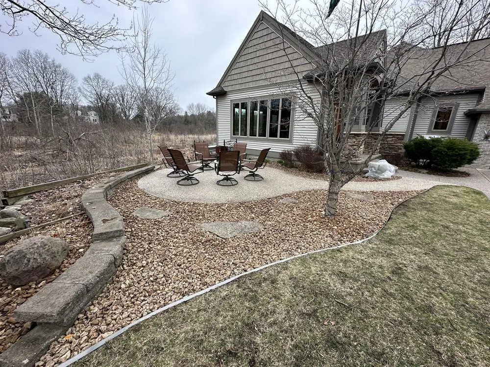 Professional garden landscaping in Spring Lake, MI by 5 Star Landscaping