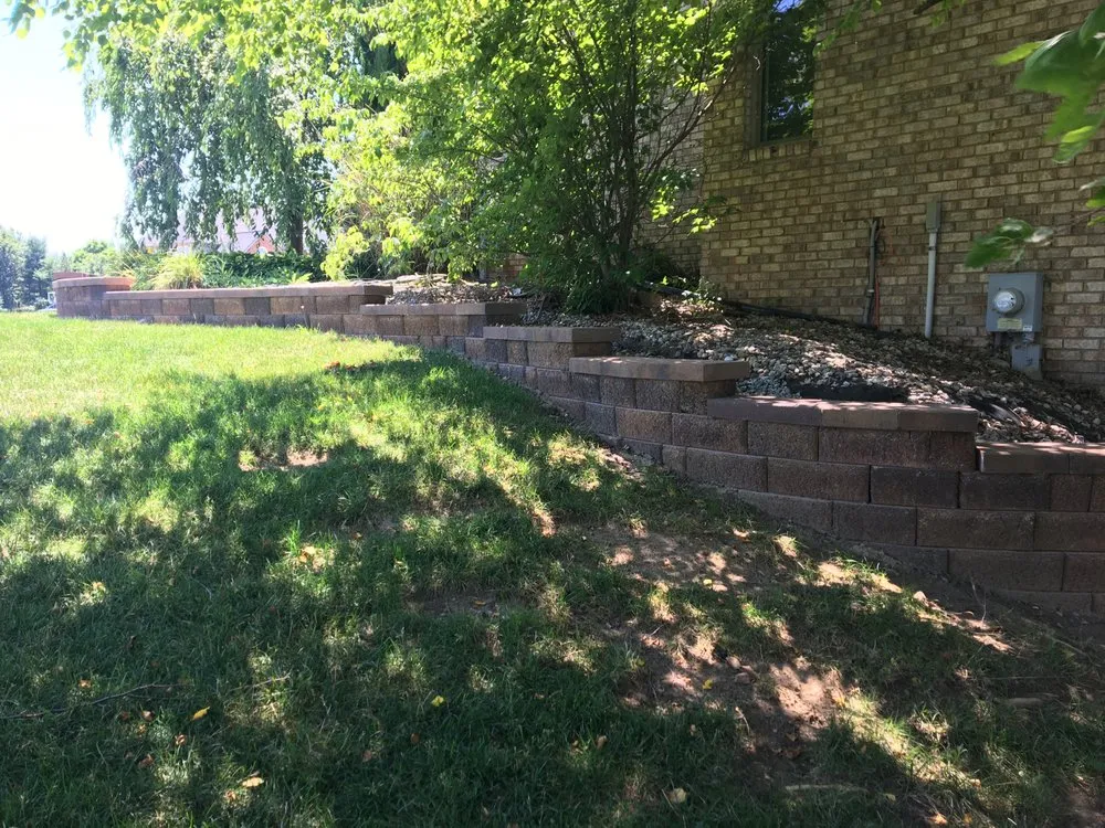 Custom residential landscaping experts serving Ypsilanti, MI - 5 Star Landscaping