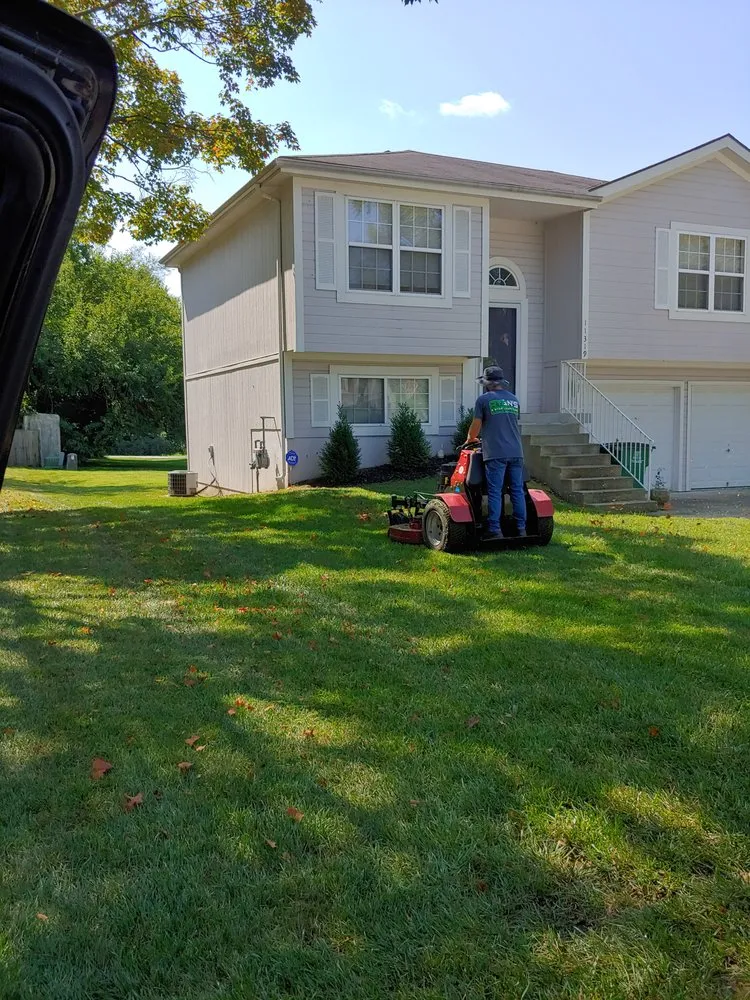 Local landscape design experts serving Buckner, MO - 5 Star Lawn Care