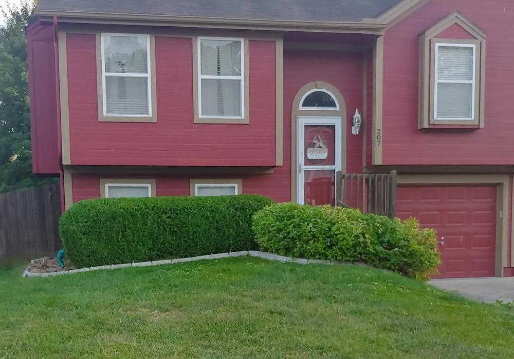 Trusted landscape installation experts serving Buckner, MO - 5 Star Lawn Care