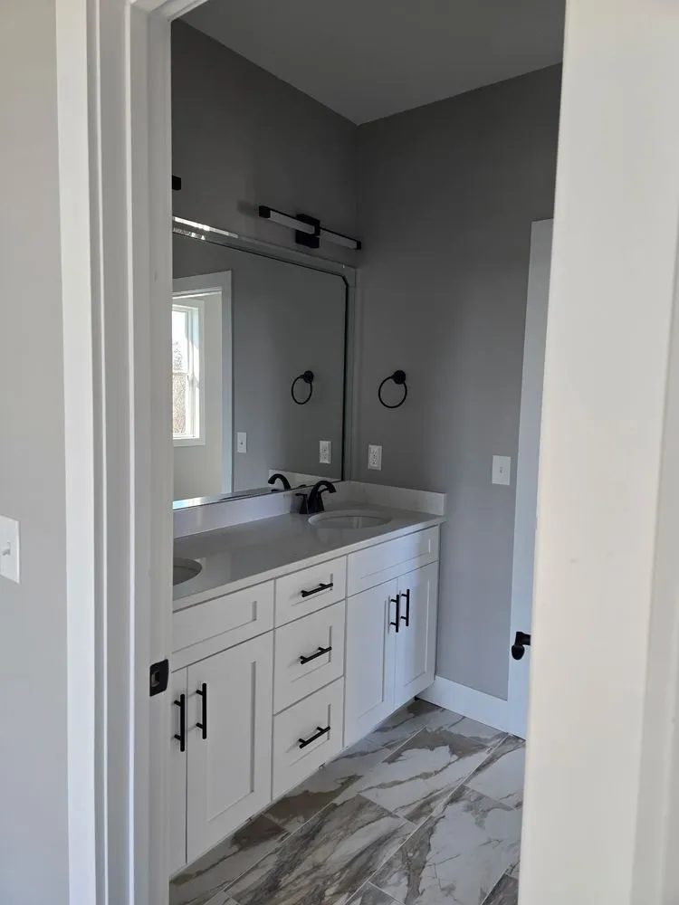 Expert outdoor landscaping experts serving Nashville, TN - 5 Star Reality Group and Construction