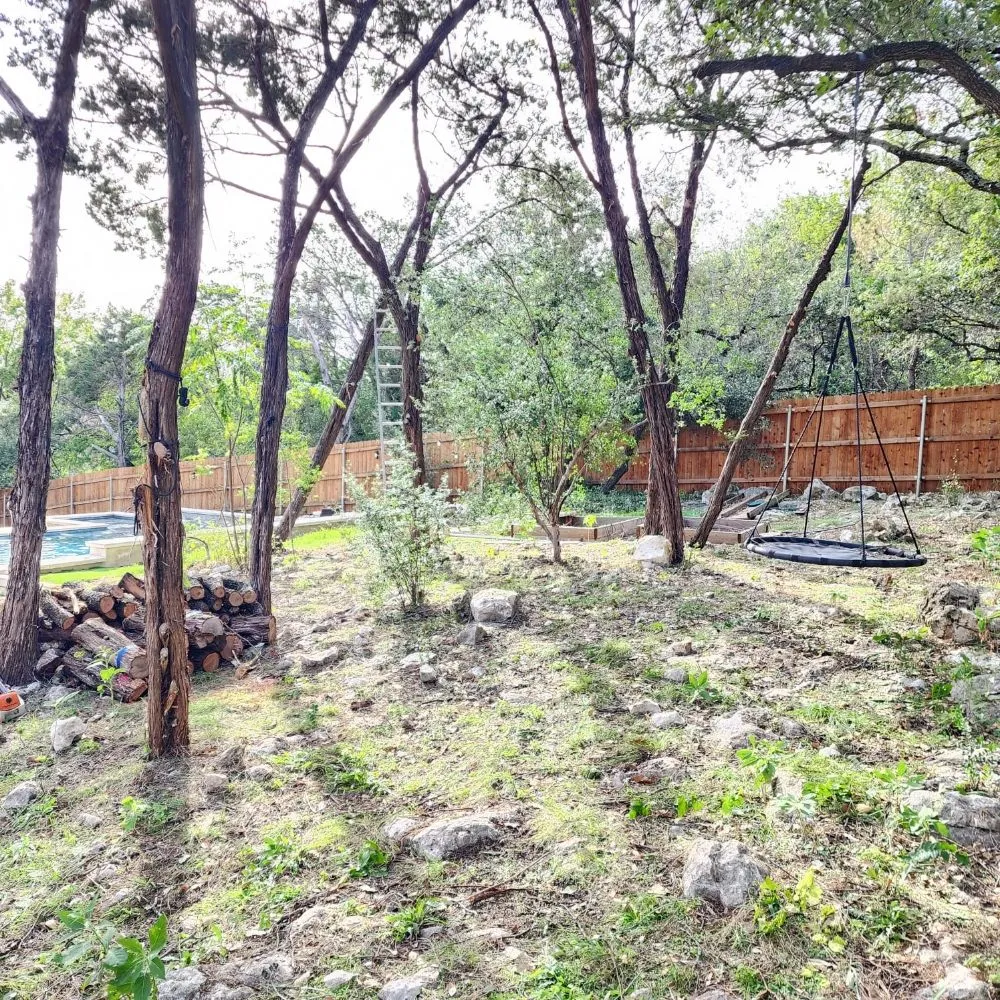 Affordable yard maintenance in Austin, TX - 5 Stars Landscape