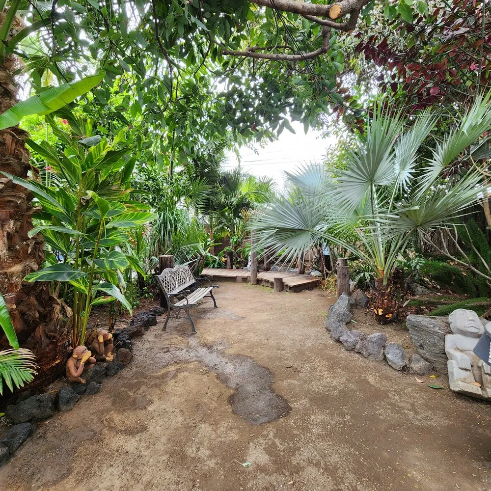 Top-rated lawn care service in Long Beach, CA by 5 Stones Landscape Designs