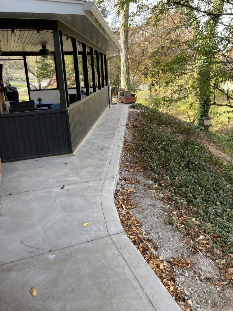 Trusted lawn care service for homes across Louisville, KY - 502 Construction