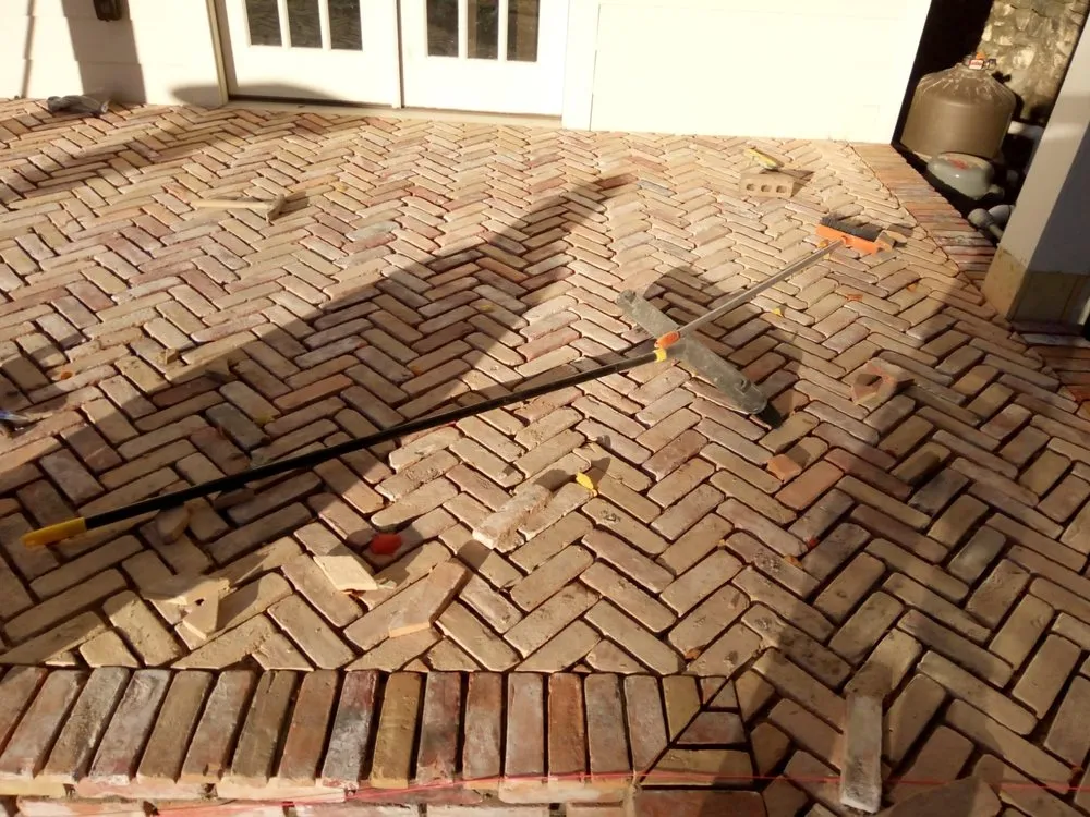 Professional lawn mowing service experts serving Austin, TX - 512 Turf and landscaping