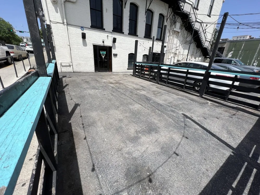 Custom landscaping services in Austin, TX by 512 Turf and landscaping