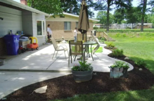 Affordable landscape design in Splendora, TX - 529 Roots