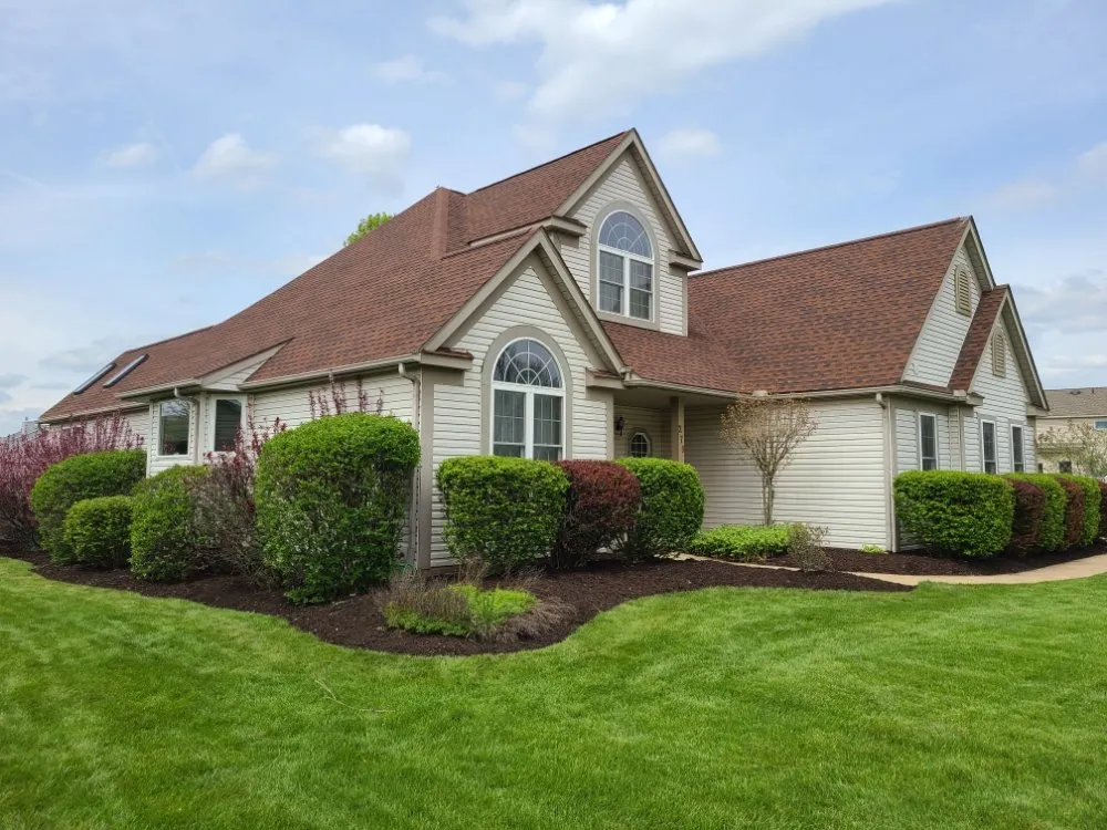 Top-rated lawn mowing service experts serving East Canton, OH - 540 LawnScapes