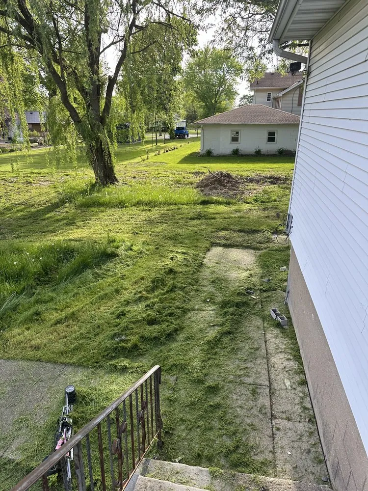 Professional outdoor landscaping in La Salle, IL - 5700 Growz