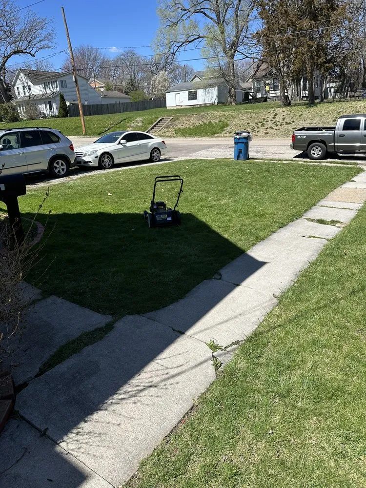 Top-rated landscape design for beautiful yards in La Salle, IL by 5700 Growz