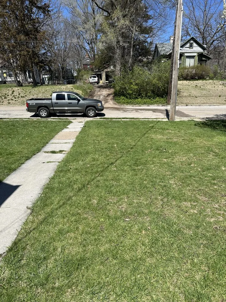 Affordable landscaping services in La Salle, IL by 5700 Growz