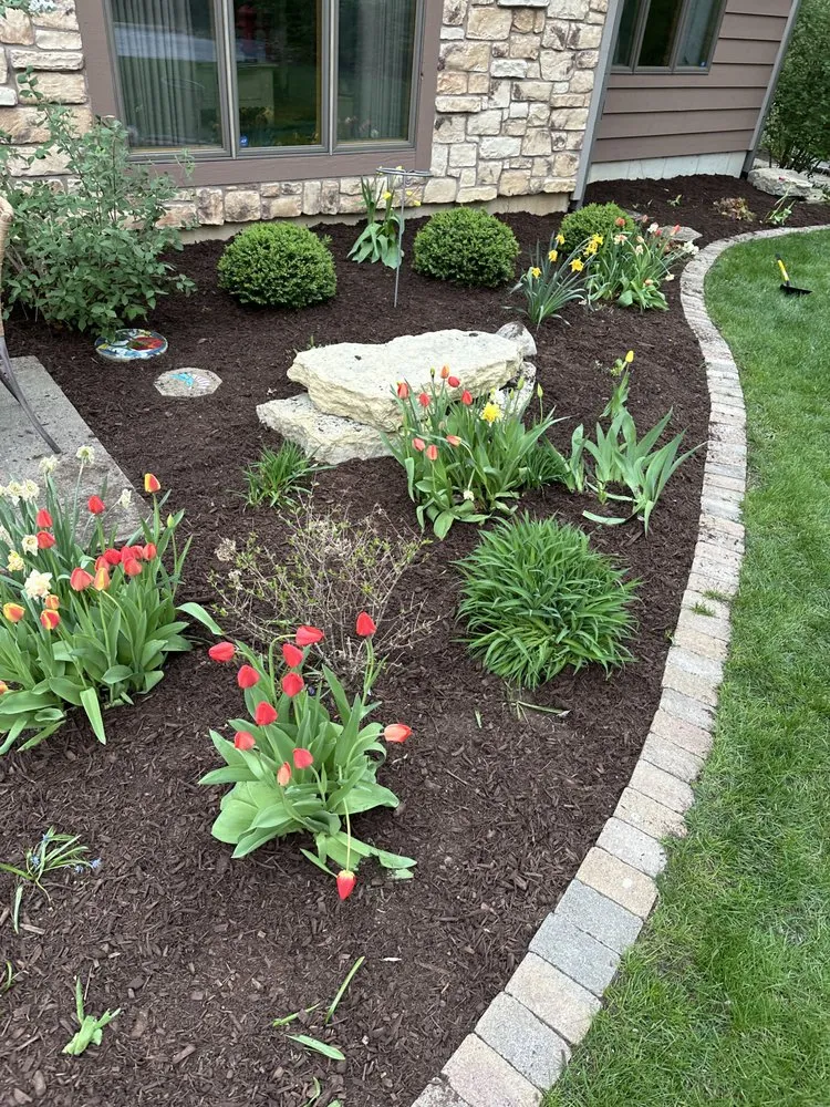 Top-rated residential landscaping experts serving La Salle, IL - 5700 Growz