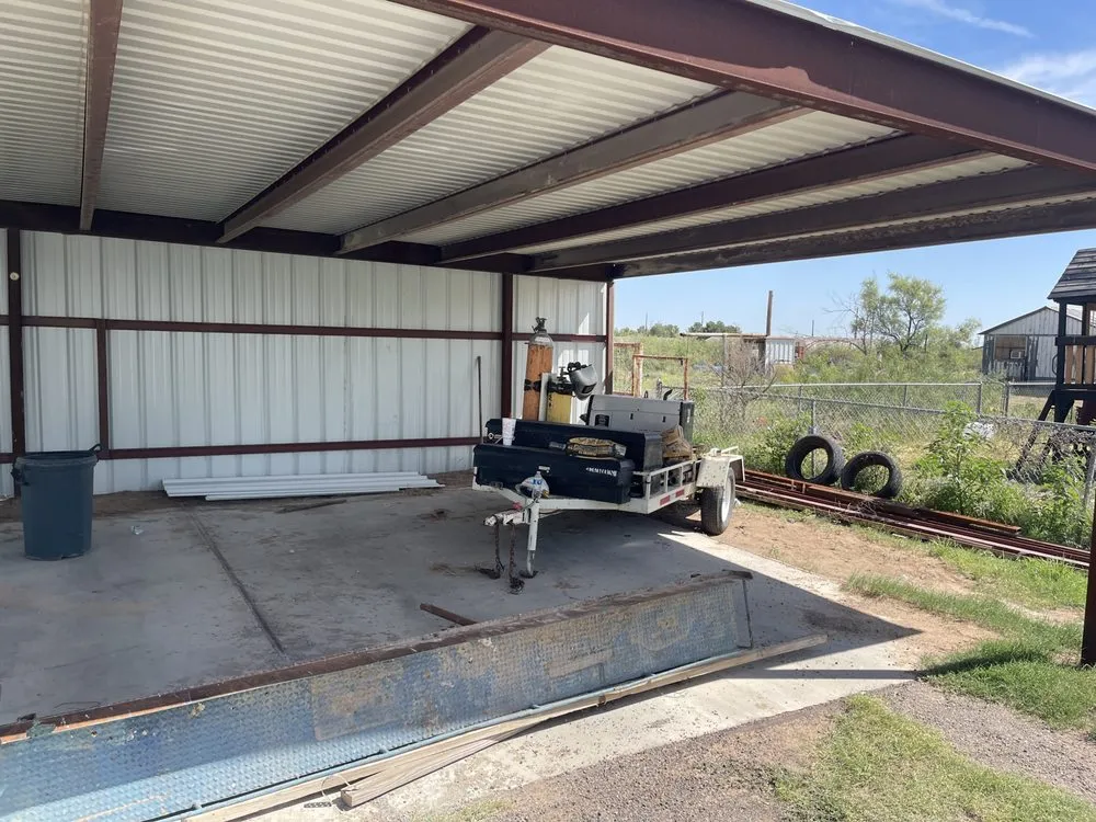 Custom lawn care service experts serving Thorntonville, TX - 5K Services
