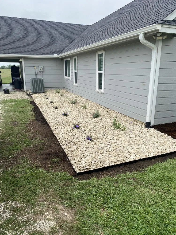 Expert yard cleanup service for beautiful yards across Kosse, TX - 5S Lawncare