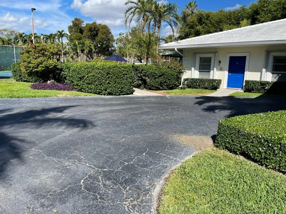 Custom yard cleanup service for residential properties in Lake Worth Beach, FL by 5xlfam