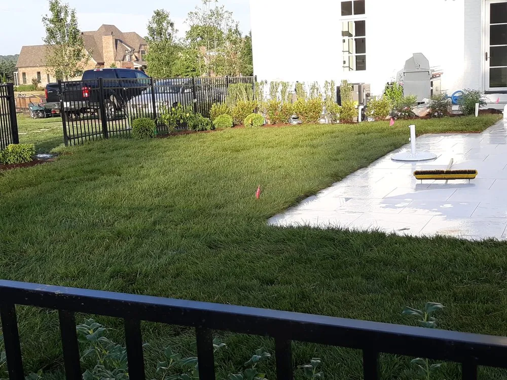 Affordable yard maintenance in Nashville, TN - 6 Brother Landscaping