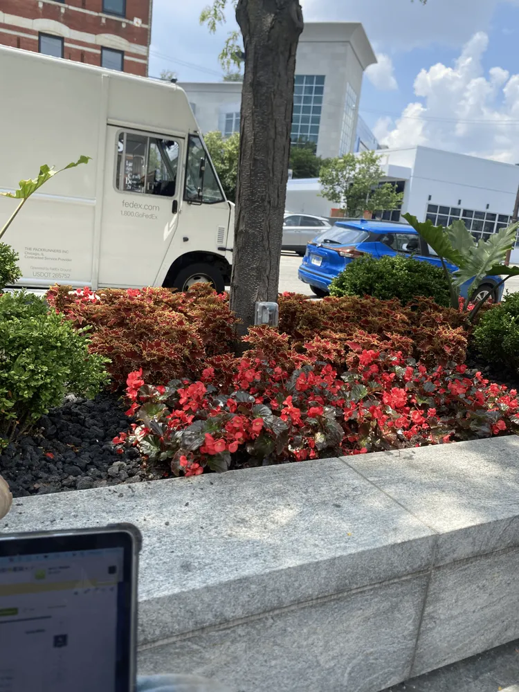 Professional landscape design in Chicago, IL by 606 Land & Snow