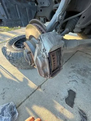 613 Mobile Repair Logo