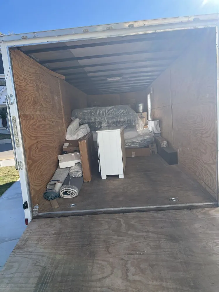 Reliable yard cleanup service in Brentwood, TN by 615 EVERYTHING