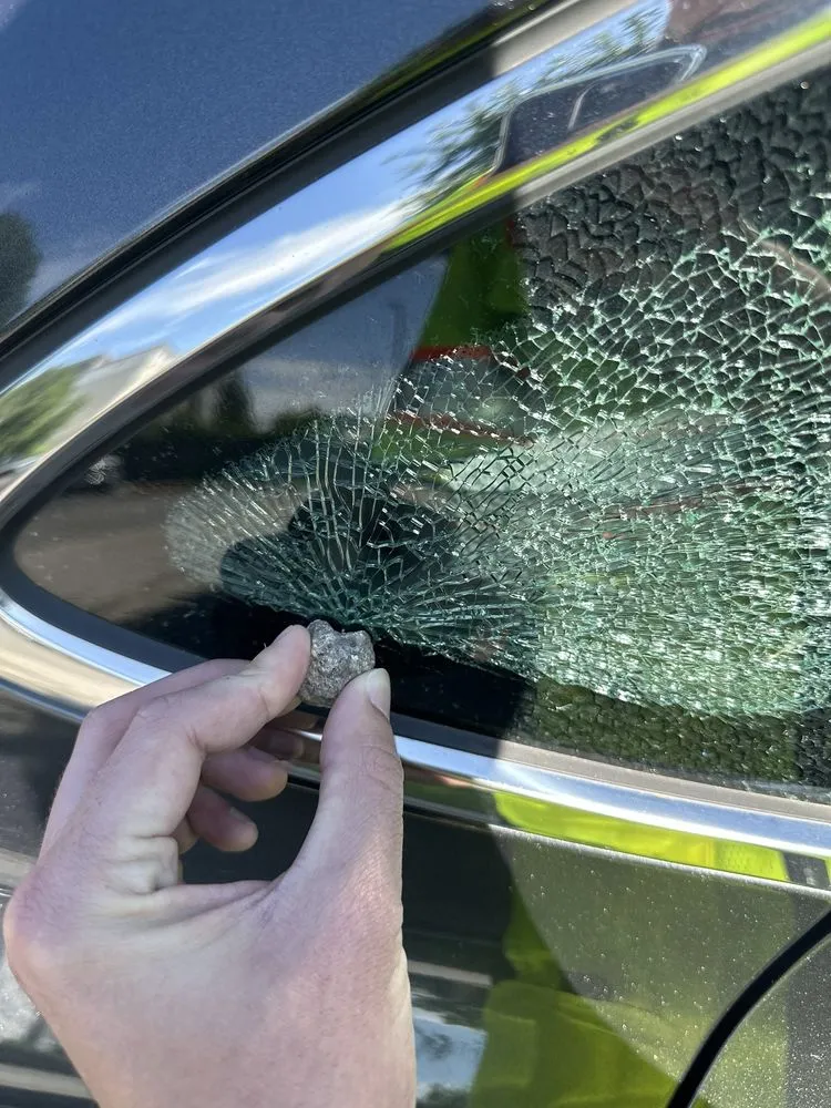 Top-rated lawn care service for residential properties in Austin, TX by 7 Kings Landscaping Services