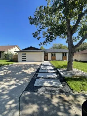 7 Kings Landscaping Services Logo