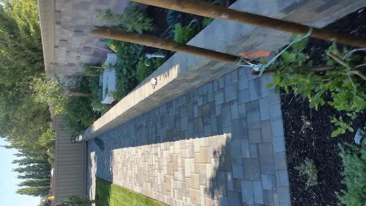 Custom lawn mowing service experts serving Stockton, CA - 7 Orange Landscaping