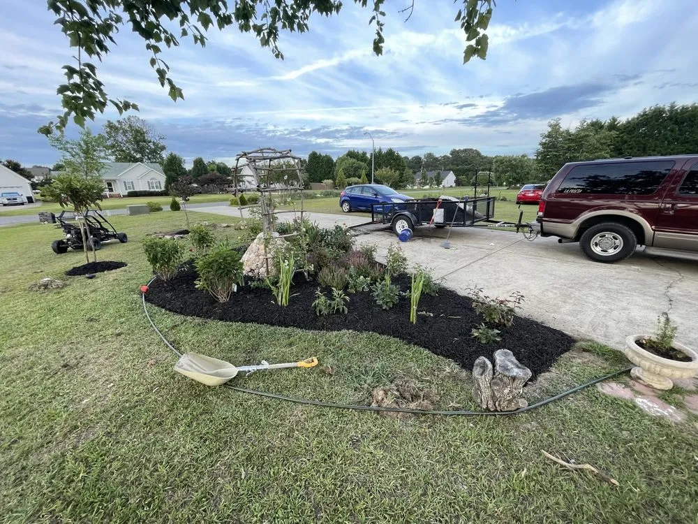 Professional yard maintenance experts serving Garner, NC - 7 Tree Landscaping