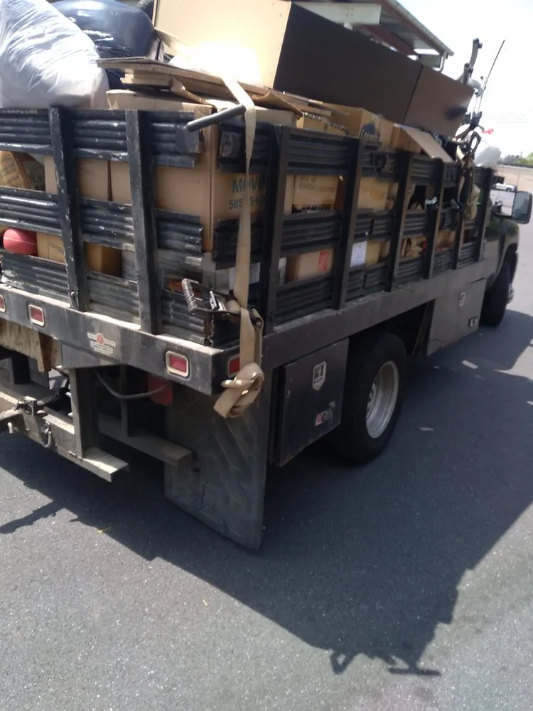 Expert yard cleanup service experts serving Harrisburg, PA - 717 Home and Lawn