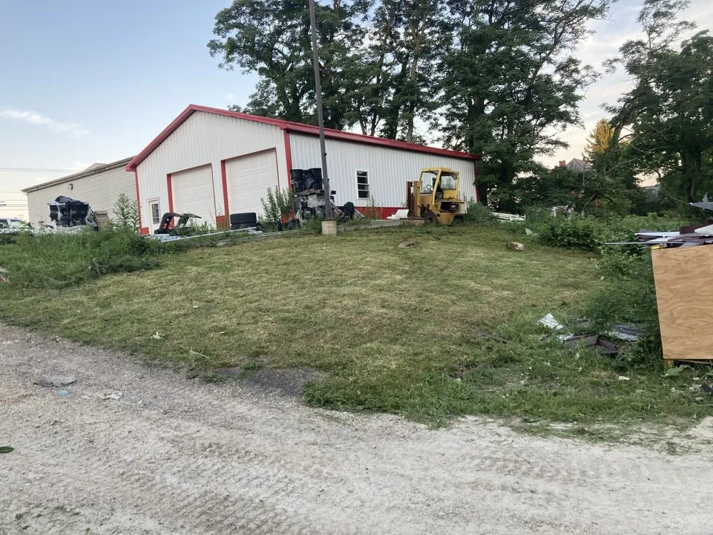 Affordable landscaping services in Greenville, PA - 72 Six Lawn