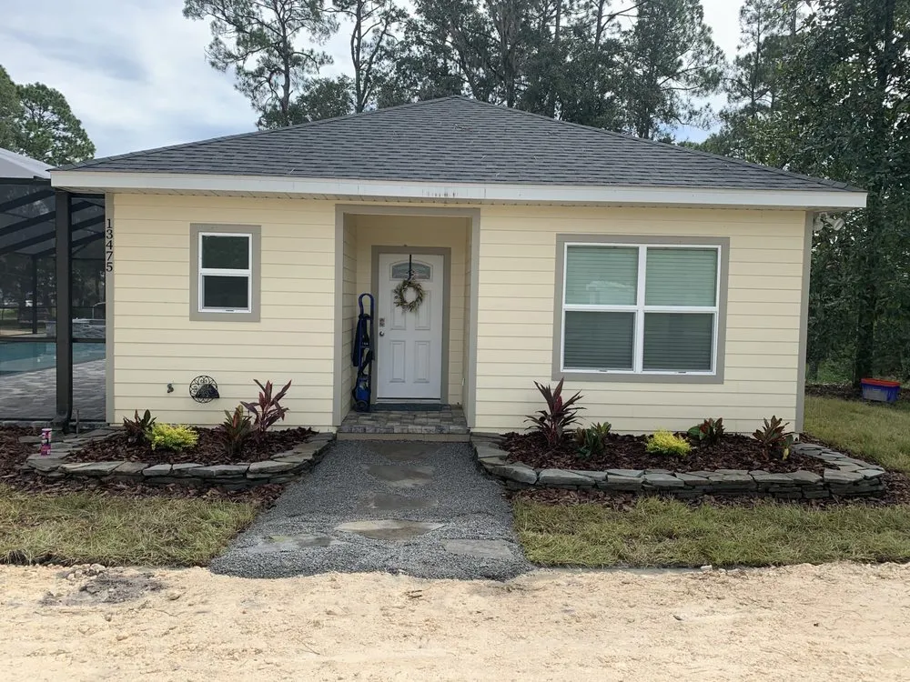 Professional garden landscaping in Alachua, FL - 77 Landscaping