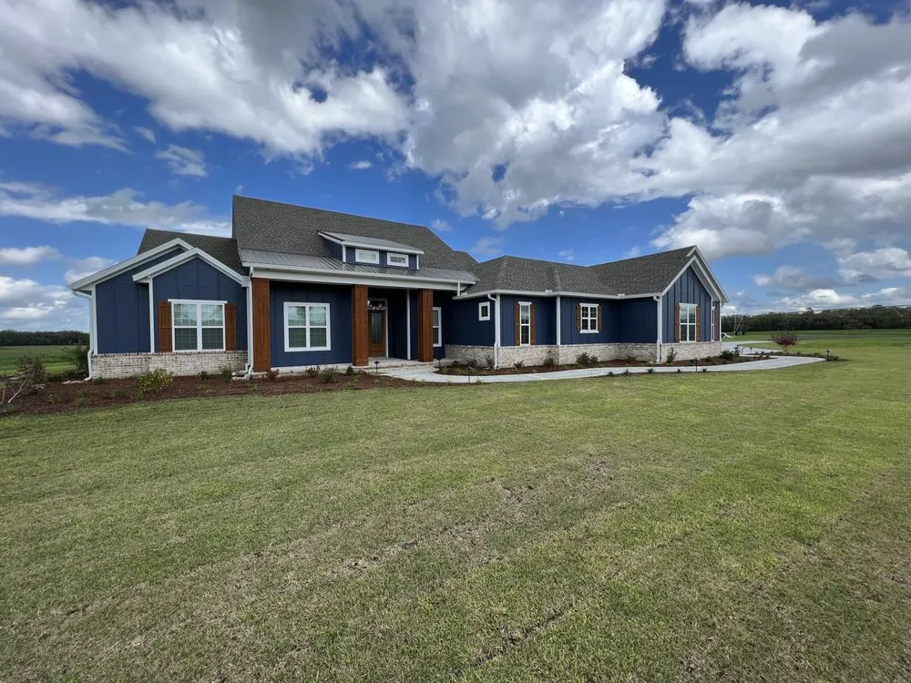 Affordable yard cleanup service experts serving Alachua, FL - 77 Landscaping