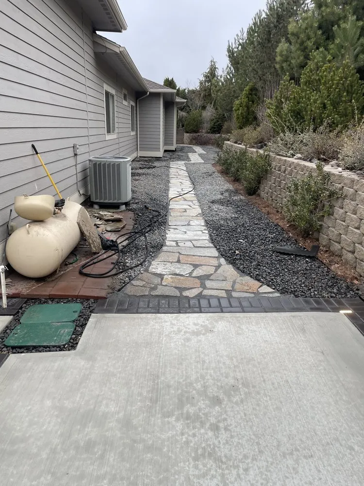 Affordable residential landscaping near you in East Wenatchee, WA by 777 paver and landscaping
