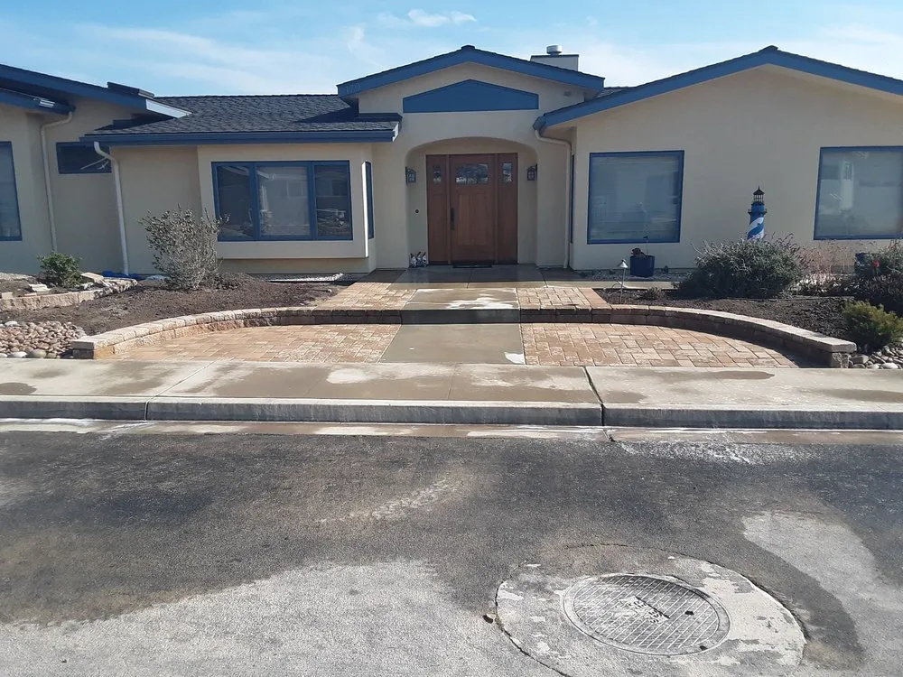 Professional landscaping services experts serving Paso Robles, CA - 805West