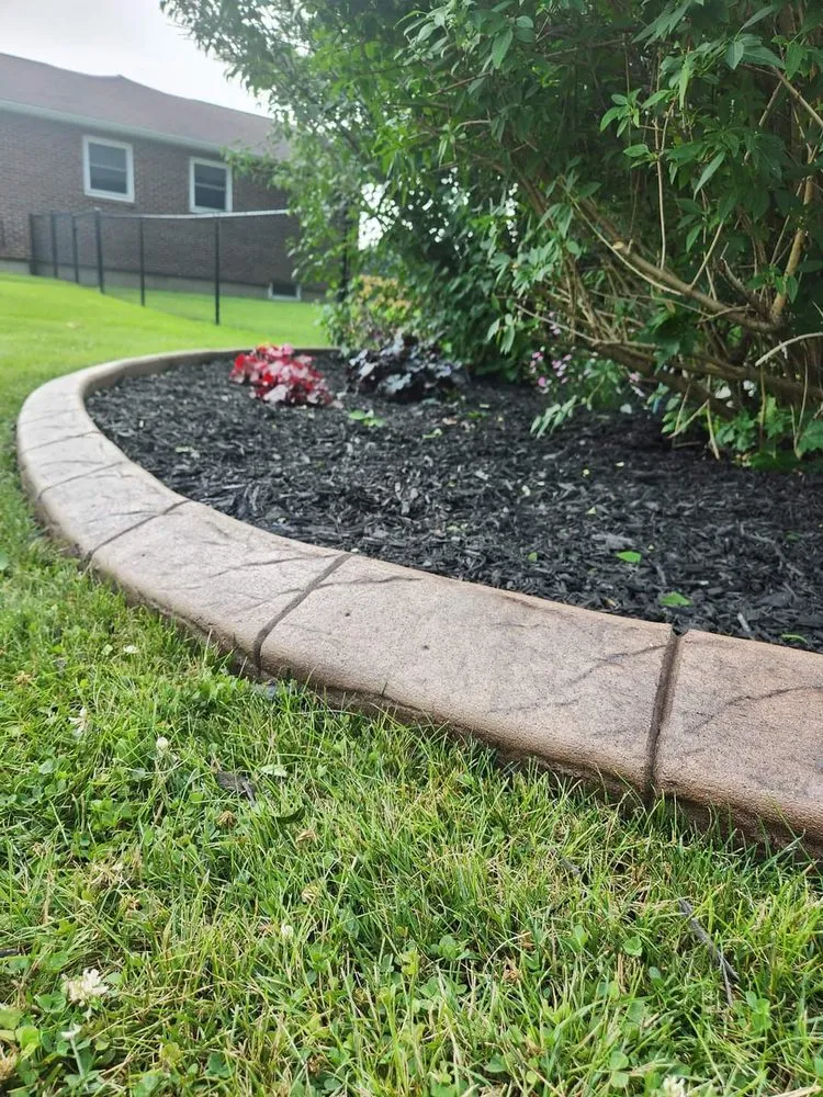 Expert outdoor landscaping in Freeport, IL by 815 Curbing