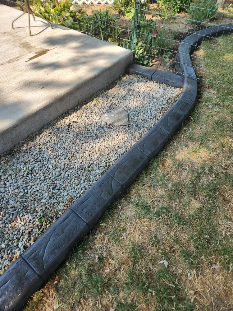 Local landscape installation for residential properties in Freeport, IL by 815 Curbing