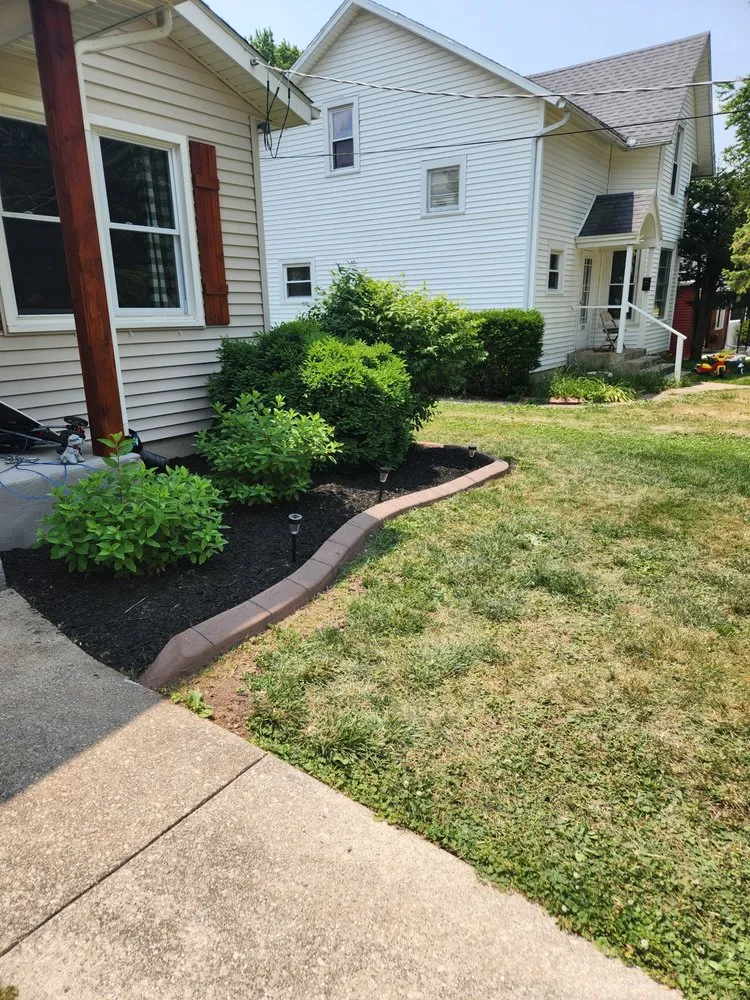 Expert yard cleanup service in Freeport, IL - 815 Curbing